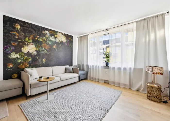 Lux Boutique Apt, Central, Canals And Metro Station شقة