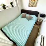 Lux Boutique Apt, Central, Canals And Metro Station